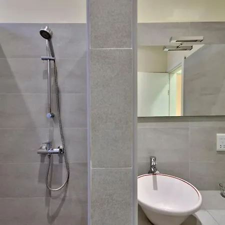 Apartment Lucky Star 103 By Vallettastay