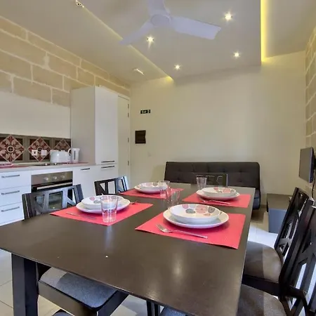 Apartment Lucky Star 103 By Vallettastay *